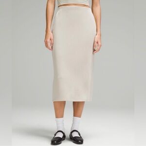 Lululemon Softstreme HR Midi Skirt Size 4